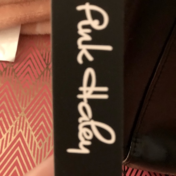 Handbag - Picture 2 of 3